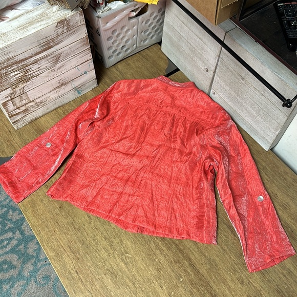 Gumps San Francisco like new shiny bright vibrant coral buttons blouse - Picture 6 of 6